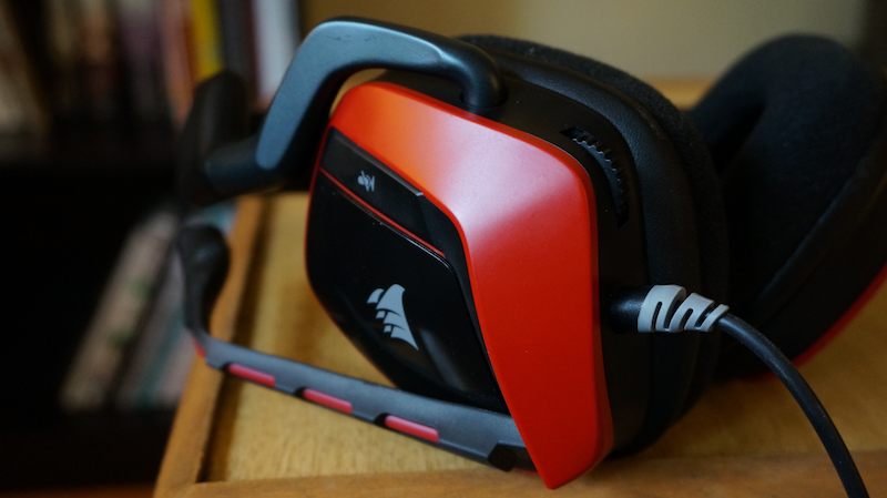Illustration for article titled Corsair Void USB Surround Headset Review: Solid Audio, Bummer Microphone